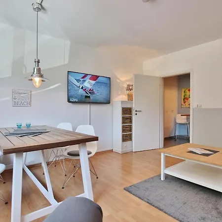 Haus Kastanienallee Strandkoje 公寓